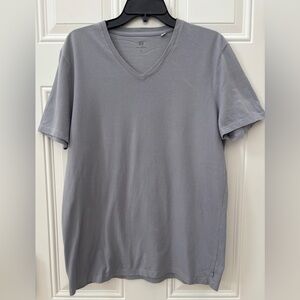 NWOT Ag Adriano Goldschmied Gray V-Neck Men's M Tee Short Sleeves Soft